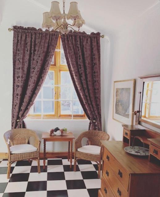 Lord Carnarvon Guesthouse מראה חיצוני תמונה